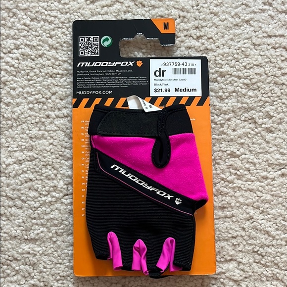 Women's Pink and Black Cycle Mitts - Picture 2 of 6